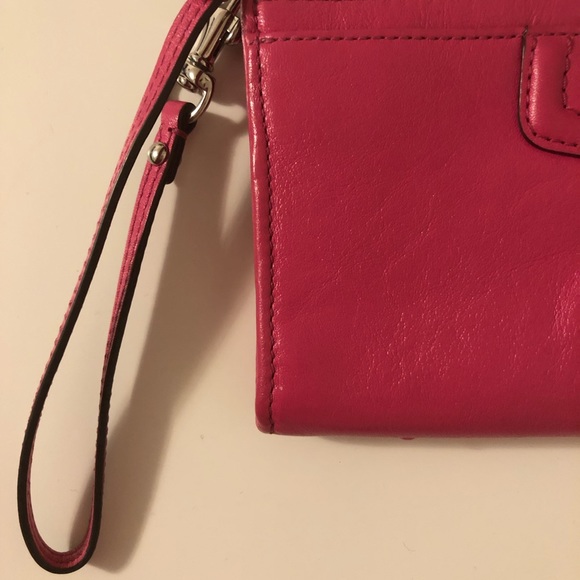 ⭐️Coach Wallet Wristlet - Picture 4 of 9